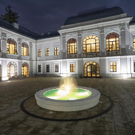 Hotel Gino Park Palace Поважска-Бистрица Экстерьер фото