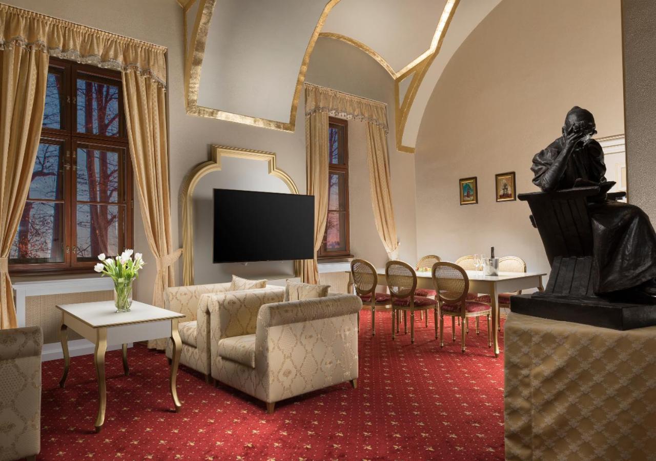 Hotel Gino Park Palace Поважска-Бистрица Экстерьер фото