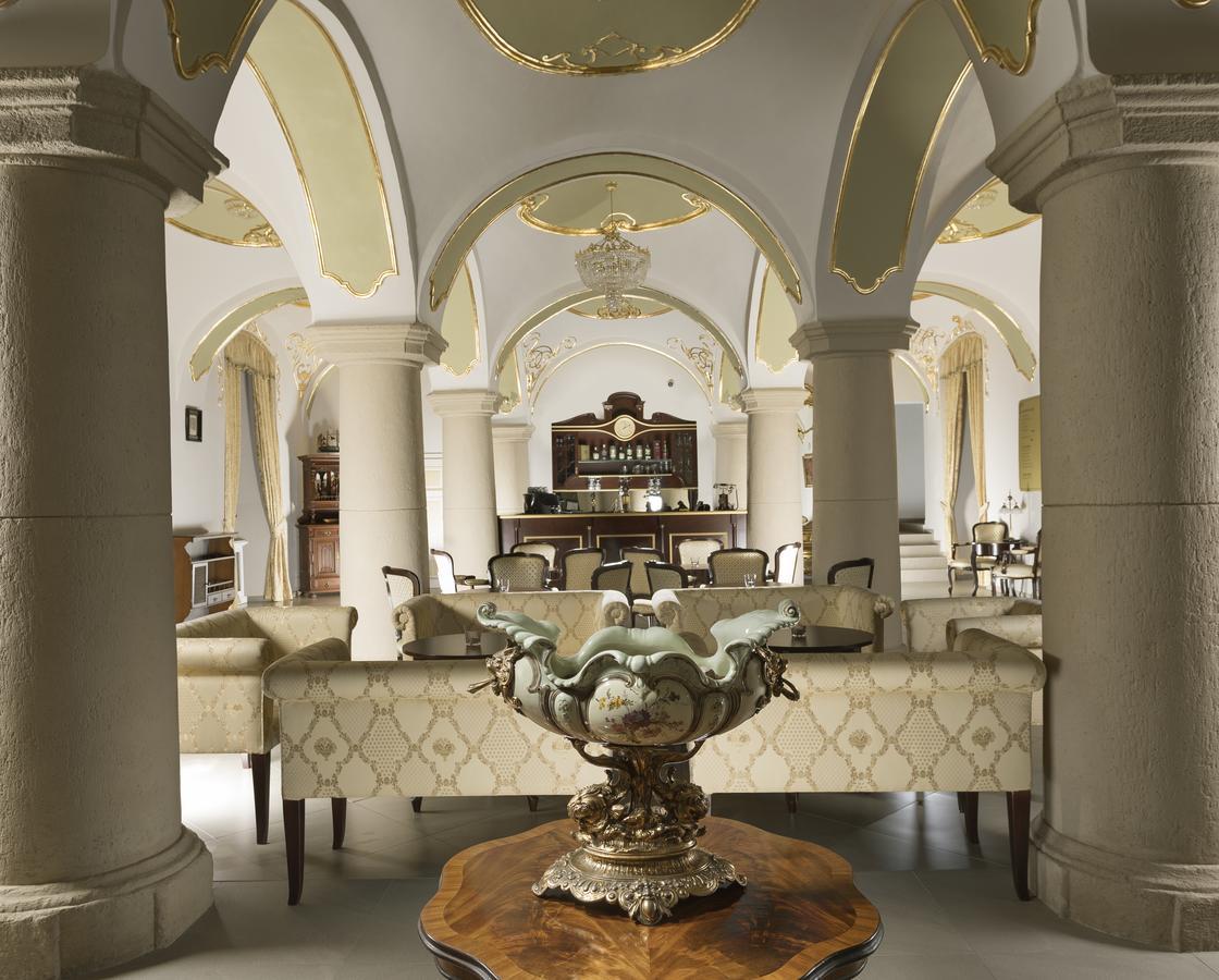Hotel Gino Park Palace Поважска-Бистрица Экстерьер фото